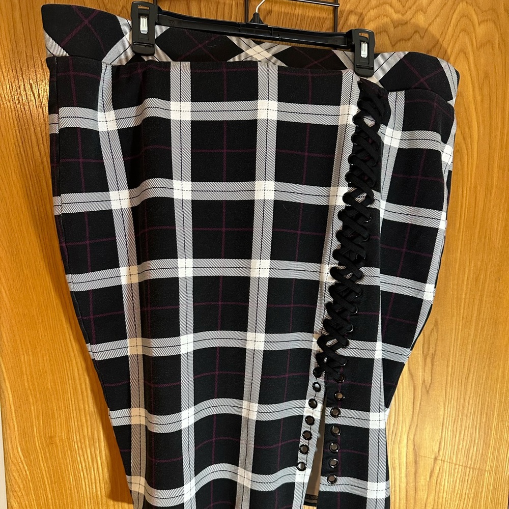 Torrid Black Paid Pencil Skirt Size 3